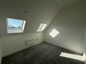 Photo 1- click for photo gallery